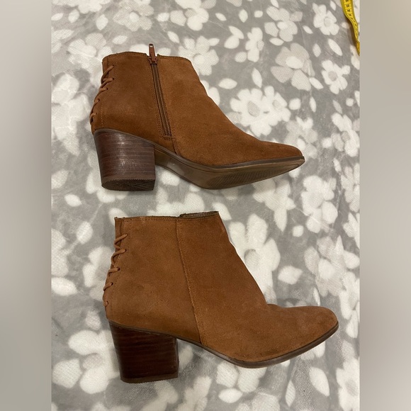 Aldo- Block heel ankle booties - Picture 12 of 16